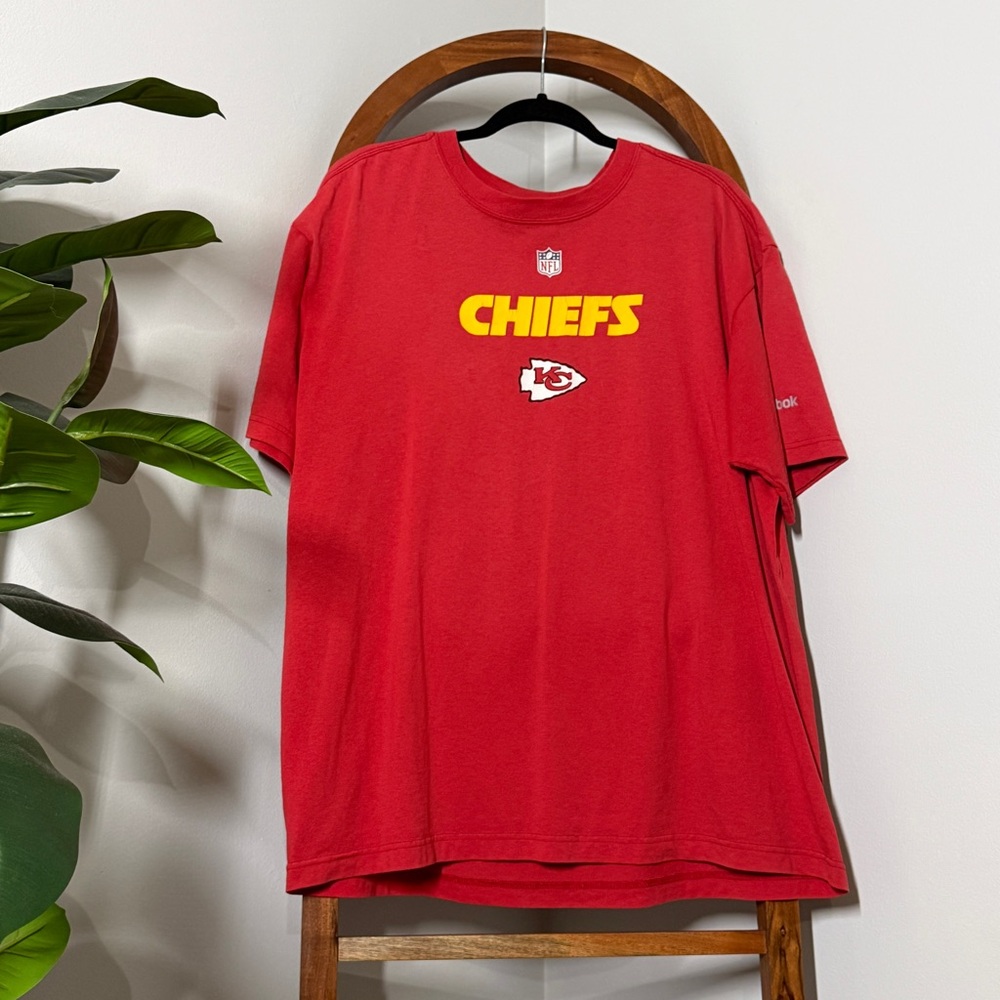 Reebok LARGE Red KC Kansas City Chiefs Cotton Blend Short Sleeve Tee Shirt